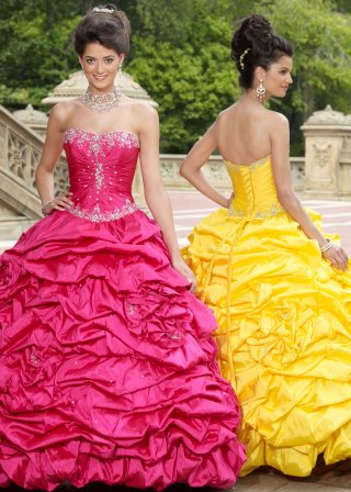 Charming Silky Taffeta Wrinkled A-line Design Rhinestone Sweetheart Ball Gown/ Prom Evening Dress