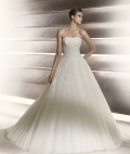 New Style A-line Flat Coourt Train Lace Simple Attractive Wedding Dress