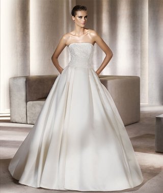 2012 Satin Wholesale Strapless A-line Embroidery Ball Gown Wedding Bridal Gown