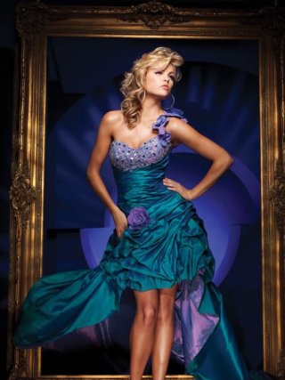 A line court train Flower One Strap Sweetheart Beads Seductive Tempting Evening Dress