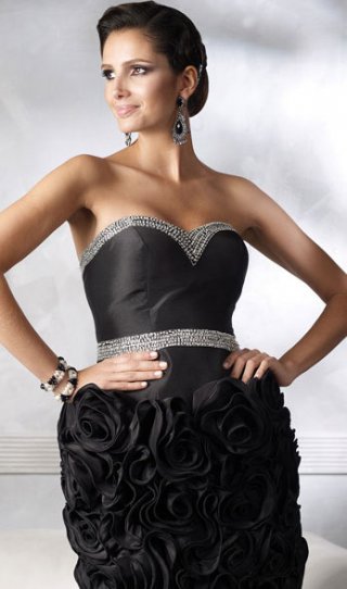 Lovely Black Ball Gown With Delicated Flowers And BeadingS Sweetheart party Dress