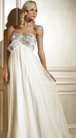 Dropped Sweetheart Neckline Strapless Chiffon With Appliques Designer Evening Dress