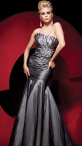 Exquisite Mermaid / Trumpet Folded Bodice Detailed Strapless Evening Dress With Shining Beads