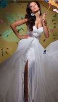 A Strapless With Ruched Sweetheart Neck And A Gown Evening Dress