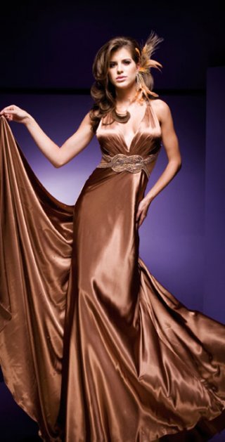 Elegant Pleated Detailed Bodice V Neckline With Halter Sweep Train Evening Skirt