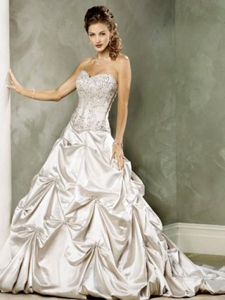 2012 Princess taffeta pick ups and applique bodice Sweetheart neck Cheap Wedding gown