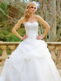 2012 Ball gown Embroider bodice and organza ruched Strapless Cheap white Wedding Dress