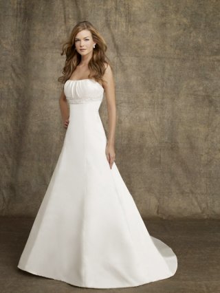 2012 nice Empire Waist Princess Beads Working under bust Cheap simple satin White Wedding Dress