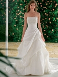 2012 Princess simple Beads Working on the bust Elegant Cheap ruffled taffeta bridal Wedding Dress