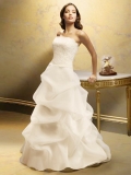 2012 fashion Princess Strapless bead applique bodice and organza pick ups Cheap White Wedding Dress