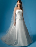 A-line Strapless Semi-Cathedral Train Wedding Dresses (yz0302)