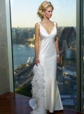 Slim-line Deep V-neck Chapel Train Wedding Dresses (yz0357)