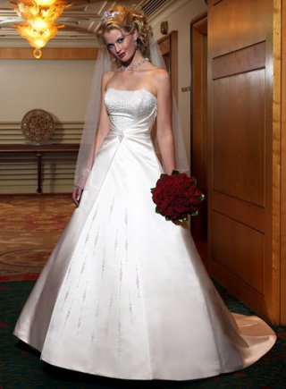 A-line Strapless Chapel Train Satin Wedding Dresses (yz0506)