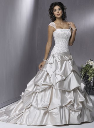 A-line Strapless Satin Wedding Dresses (SK0136)