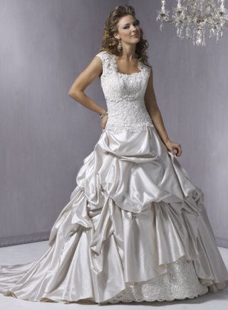 Strapless Ballgown Chapel Train Satin Lace Wedding Dresses (SR0197)