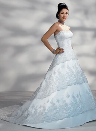 Strapless Wedding Dresses With a Layered Lace Overlay (SR0113)