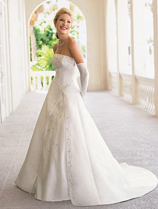 A line Strapless Chapel Train Wedding Dress (ST0143)