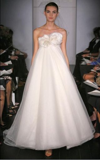 A-line Floral Bust Tulle Wedding Dresses (ST0114)