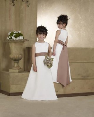 Scoop Neck Floor Length Satin Flower Girl Dresses (KF0240)