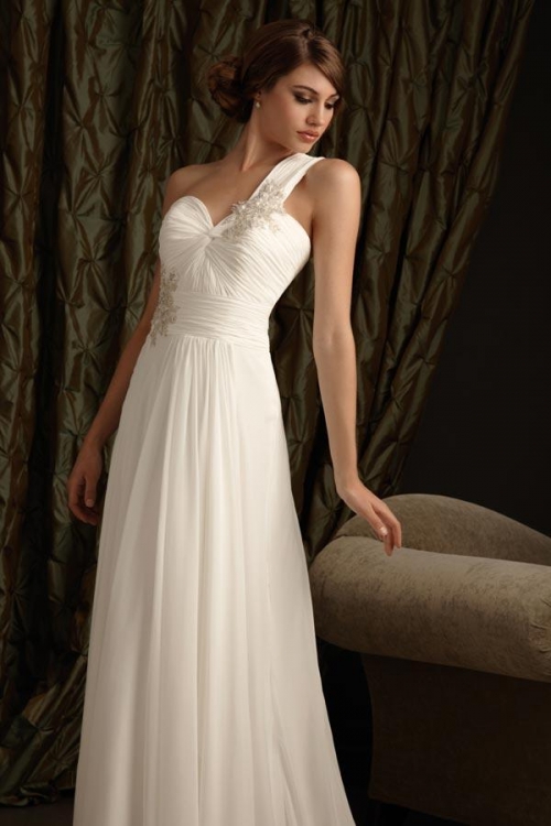 Romantic One shoulder Embroidery Beaded Chiffon Wedding Dress