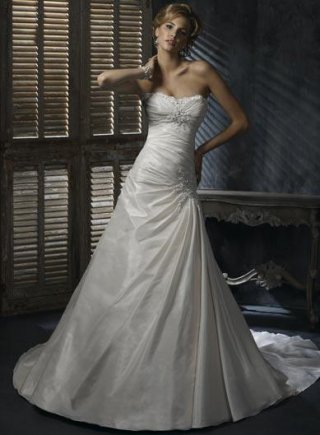 Light Gold Sweetheart Neckline A-line Formal Wedding Dress