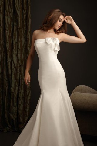 Strapless Bow Taffeta Mermaid /Trumpet Wedding Dress