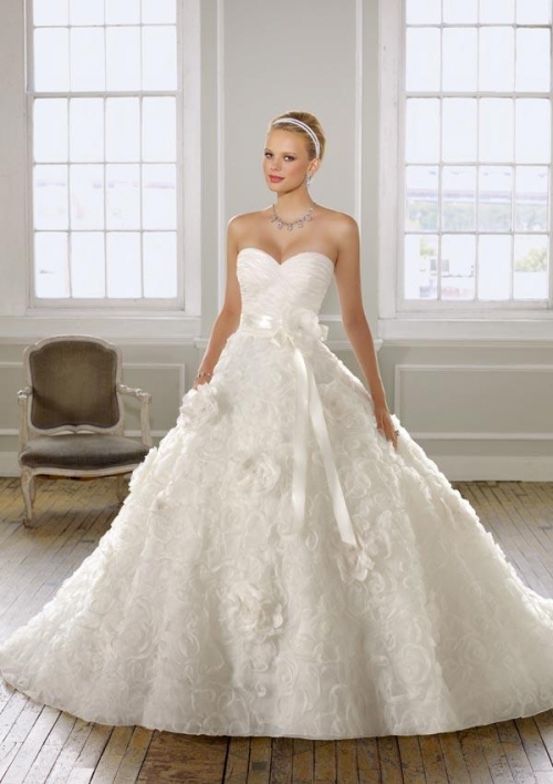 Romantic Organza Floral Ball Gown Wedding Dress