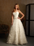 Romantic Handmade 3D-Flowers A line Wedding Dress