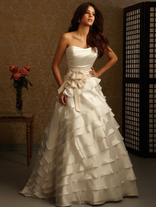 Strapless Layers Bow Ball Gown Wedding Dress