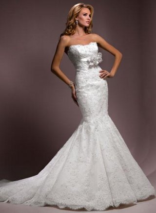 Classic Romantic Lace Mermaid/Trumpet Wedding Gown