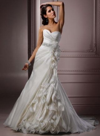 Sweetheart Romantic Flower Organza A line Wedding Dress