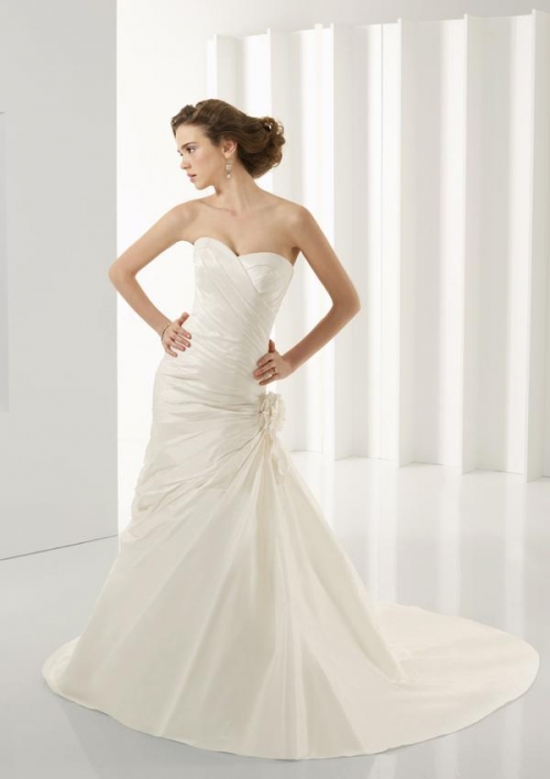 Ivory Sweetheart Flower Taffeta A-line/Princess Wedding Dress