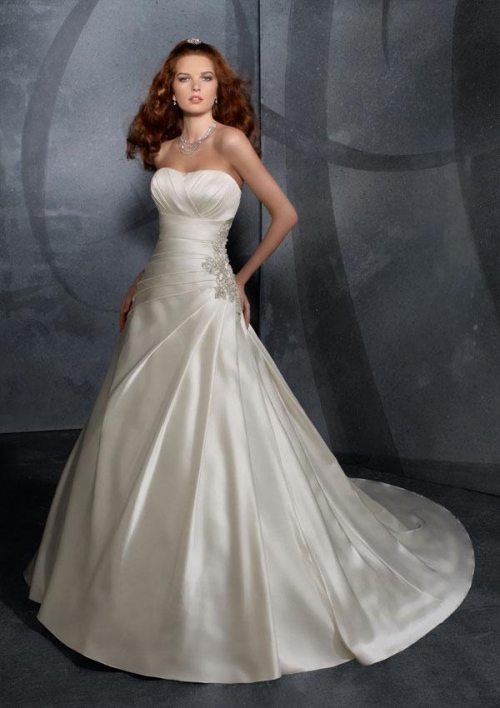 Modern Embroidery Beaded Satin A-line/Princess Wedding Dress
