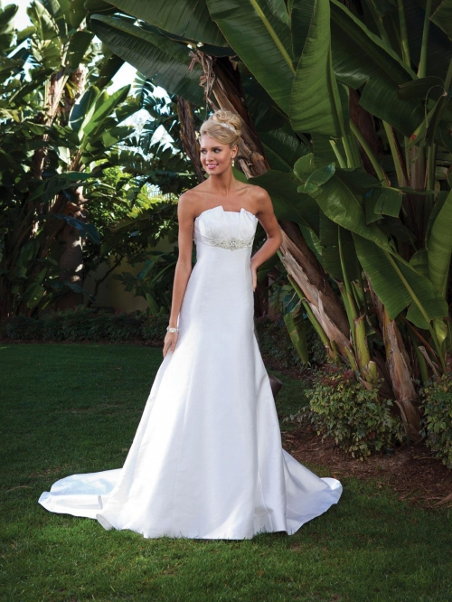 Simple Wedding Gowns White Beaded Shantung Strapless A-line