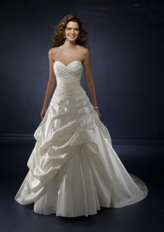 A-line Sweetheart Neckline Ruffles Taffeta Wedding Dress