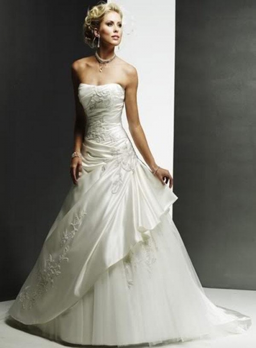 A-line/Princess Strapless Embroidery Satin Organza Wedding Dress