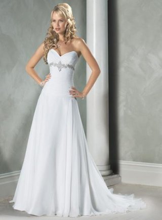 Sweetheart Beaded A-line/Princess Chiffon Wedding Dress