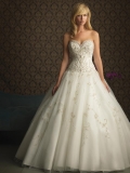 Romantic Embroidery Tulle Ball Gown Wedding Dress