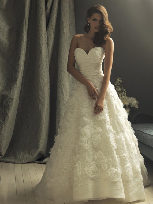 Romantic Flower Ball Gown Designer Vintage Wedding Dress