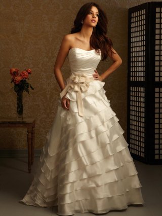 Strapless Layers Bow Ball Gown Wedding Dress