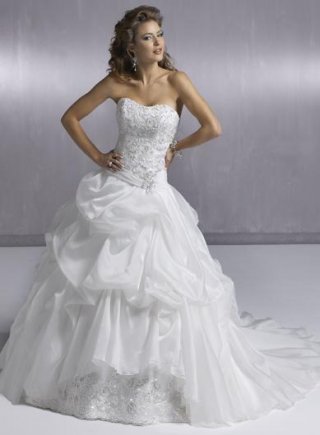 Strapless Embellished lace Ruffles Satin Organza Ball Gown Wedding Dress