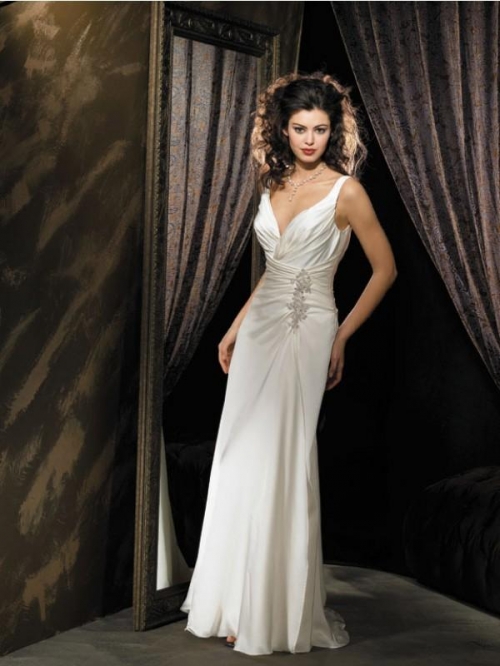V-neck Beaded Column/Sheath Vintage Simple Wedding Dress