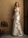 Gorgeous Beaded Crystal Brooch Fitted Sheath Wedding Gown