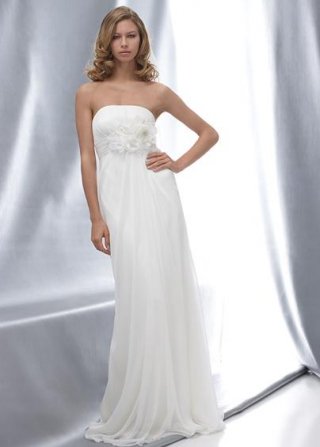 Strapless Flower Chiffon Column/Sheath Wedding Dress