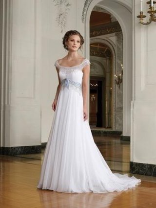 Off the shoulder Chiffon Wedding Dress With Sleeves