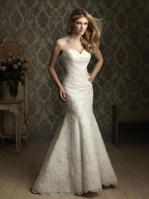 Lace applique Sweetheart Neckline Mermaid/Trumpet Wedding Dress