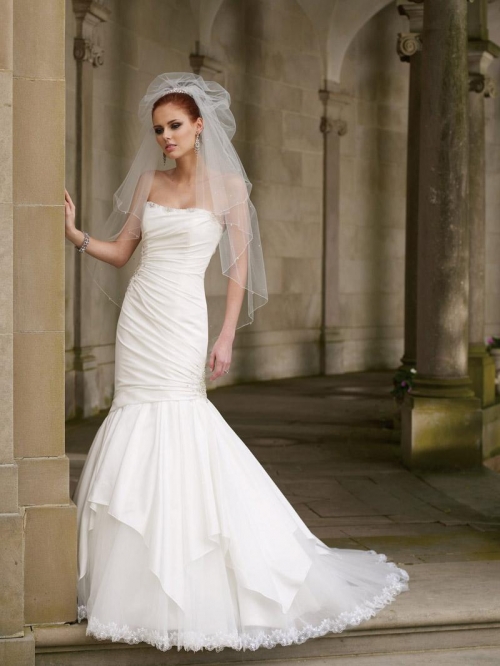 Elegant Taffeta Lace Mermaid/Trumpet Wedding Dress