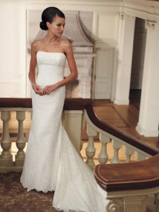 Strapless Beaded Crystals Lace Mermaid/Trumpet Wedding Dress