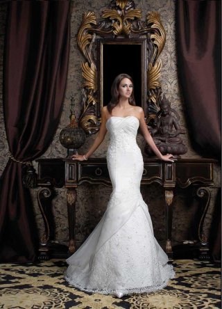 Sexy Strapless Lace Organza Mermaid Wedding Dress