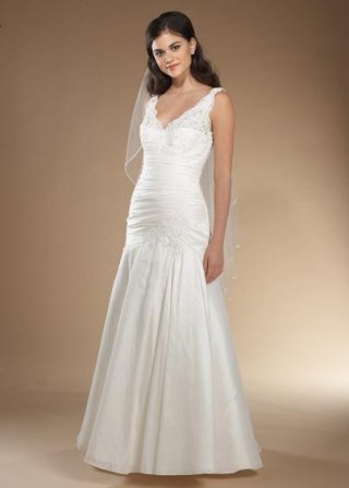 Ivory V-neck Beaded Taffeta Lace Mermaid /Trumpet Wedding Dress